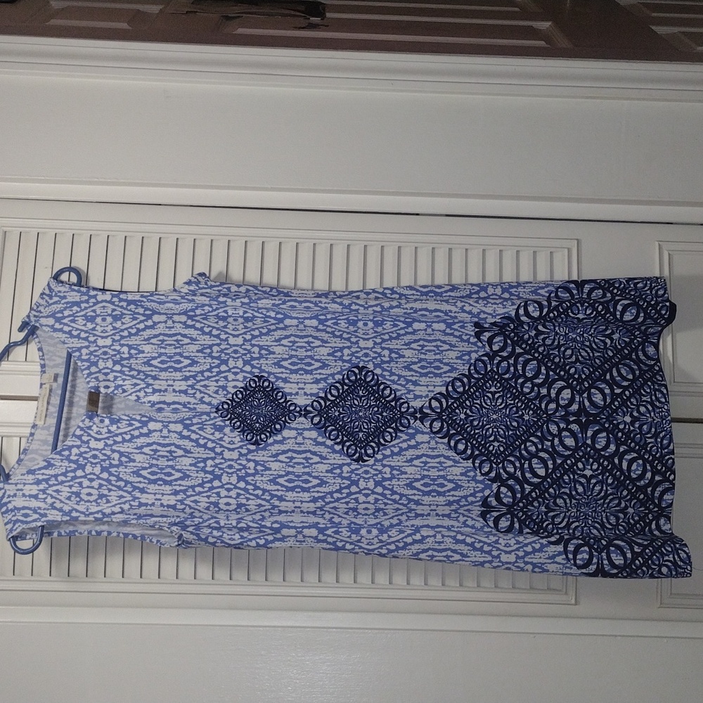 Maria Gabrielle- Large, blue and white sleeveless dress. Beautiful design